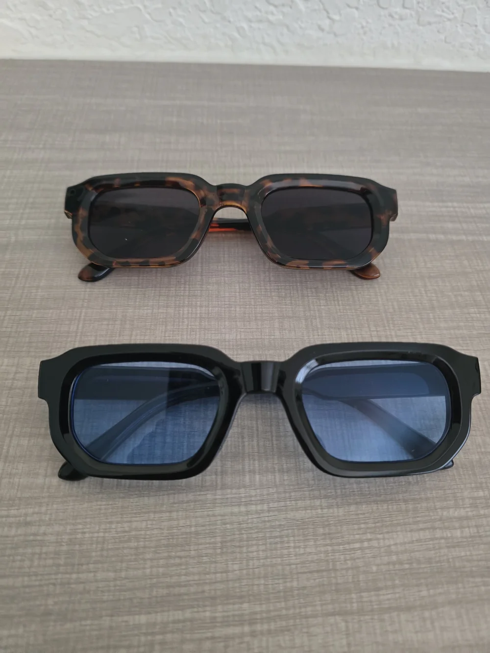 NWT Set of 2 Retro 90s Rectangle Sunglasses - Tortoise & Black/Blue Lenses